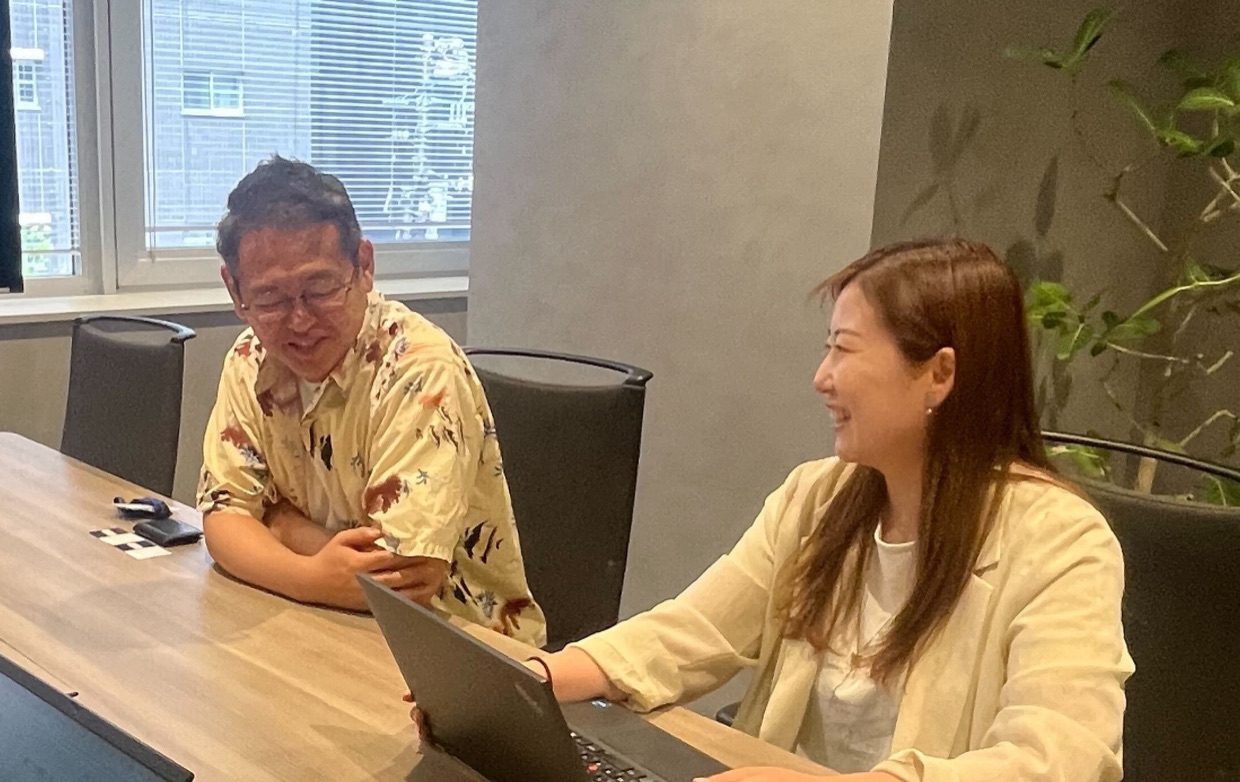 ご近所ワーク株式会社へのインタビューの様子